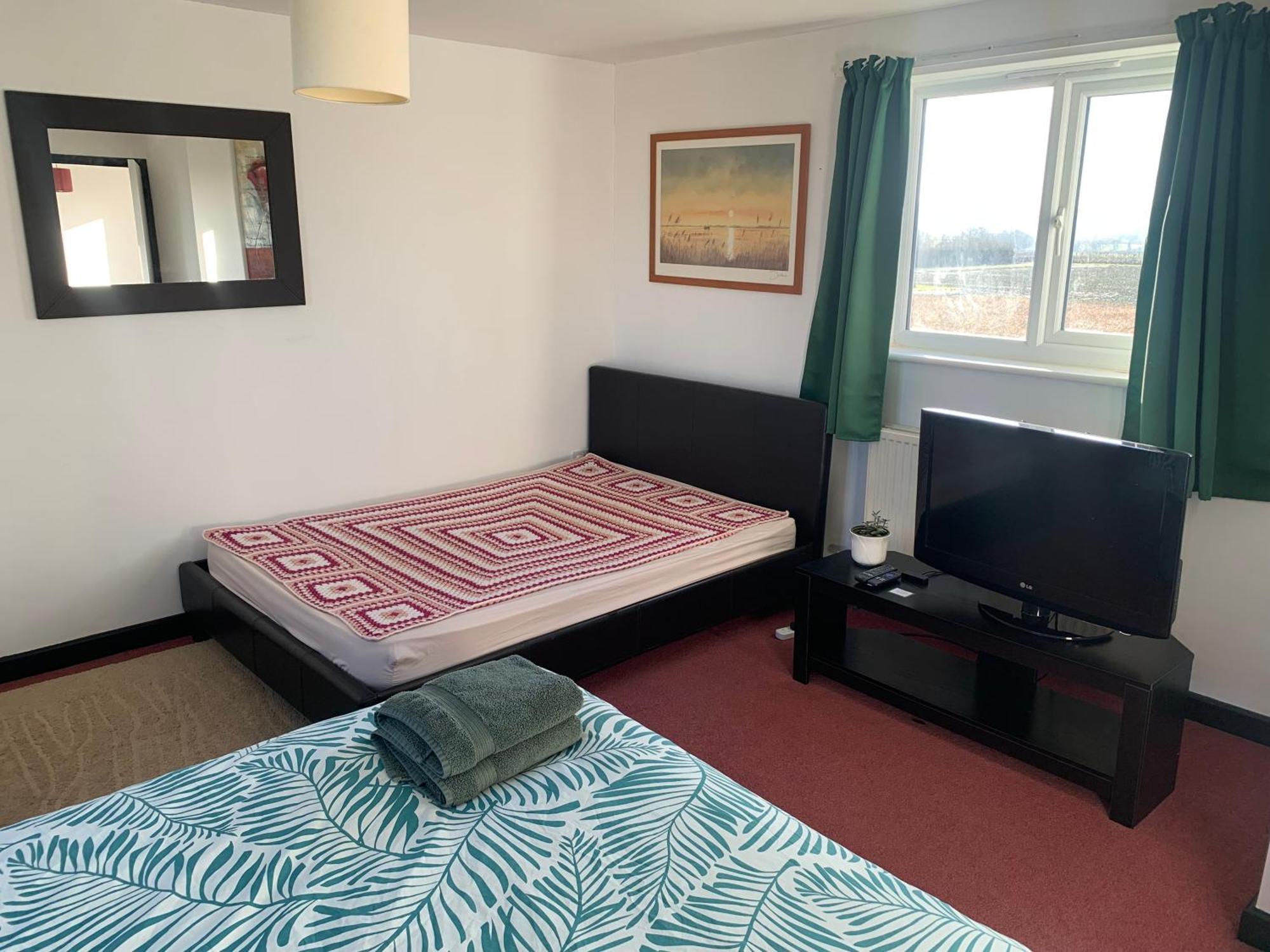 1 Bedroom Annex, Private Bathroom, Peaceful Area Claypits Exteriör bild